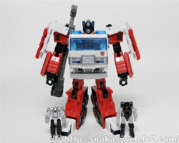 Tranasformers Artfire Shipping In Japan   Million Publishing Exclusive Final Production Release Images  (27 of 29)